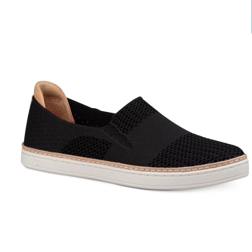 UGG Sammy Slip On Shoes Sneakers Size 8 Black